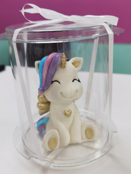 Фигурка из шок.глазури "Единорог с крыльями"